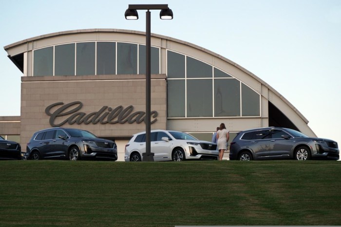 A growing car dealership would like to expand